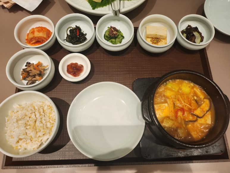 ★★★★☆[한남동 맛집] 일상담미 한남점 - 생일날 방문 후기. 가족모임추천. 나인원한남 맛집.주차 가능. 관련 이미지 2