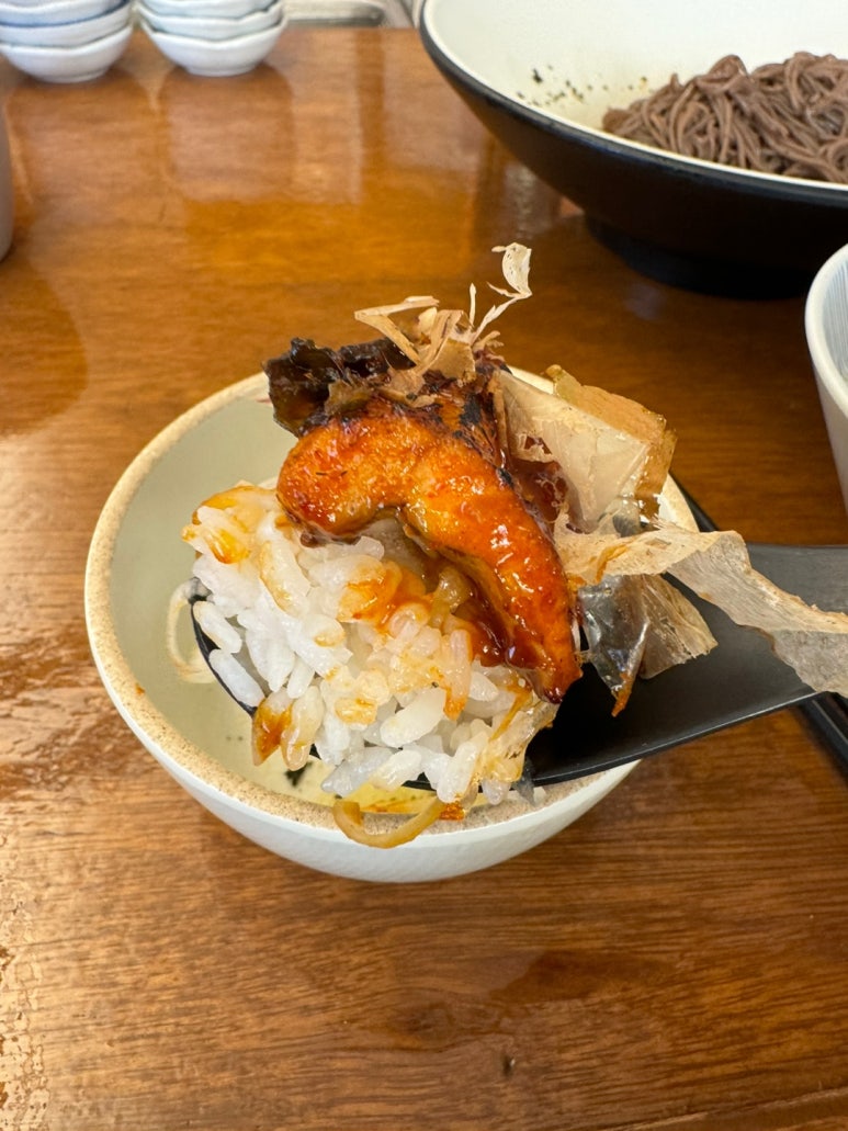 [신촌 맛집] 소바연구소 - 들기름소바, 납작소바, 자연산 빨강장어덮밥. 데이트 맛집으로 추천. 관련 이미지 15
