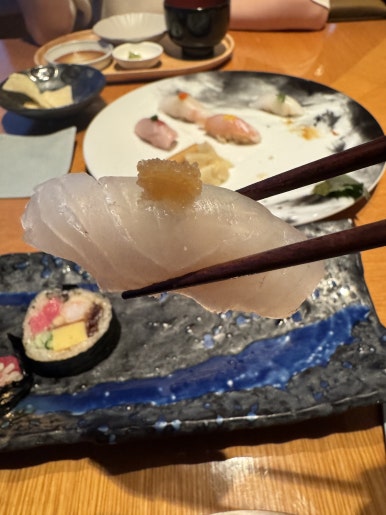 [롯데호텔 서울] 모모야마 - 생참치 듬뿍 세상 맛있는 후토마끼 맛집. 특선 12종 스시 후기. (feat. 트레비클럽) 관련 이미지 18