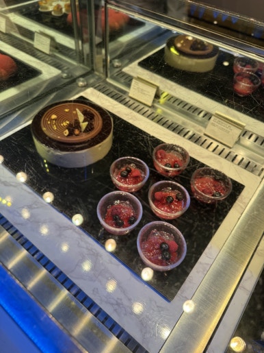 [롯데호텔서울] 라세느 - 뷔페는 먹고싶을 때 가야 제맛이지! 아내 생일 디너 뷔페 방문 후기. 트레비 클럽 쿠폰 사용. 관련 이미지 50