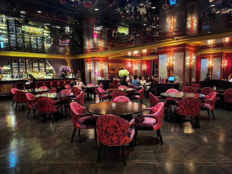 [레스케이프] 팔레드 신 - 미쉐린 명동 맛집. 칠리새우, 멘보샤, 냉짬뽕~ 홍연과 비교해보기! 조선호텔 플래티넘 멤버십. 발렛파킹. 상품권결제팁. 관련 이미지 8