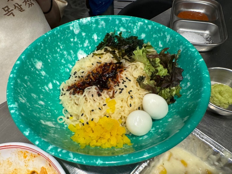 [남영역 맛집] 열정도 고깃집 - 김치찌개 맛있는 삼각지 숙성삼겹살 블루리본서베이 맛집. 모임장소추천. 콘치즈 서비스! 관련 이미지 20