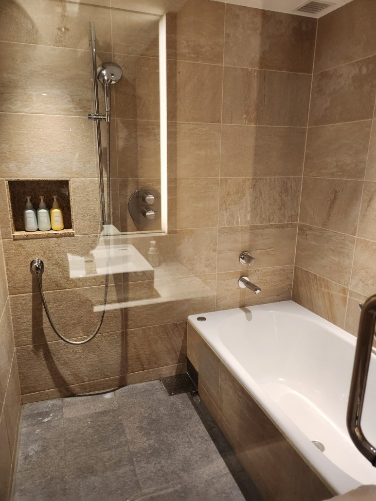 교토 숙소 강력 추천 - 더 사우전드 교토 (The thousand Kyoto) - 교토역 근처 도보5분, 넓고 깨끗한 최고의 4성급 호텔. 내돈내산 후기. 관련 이미지 8