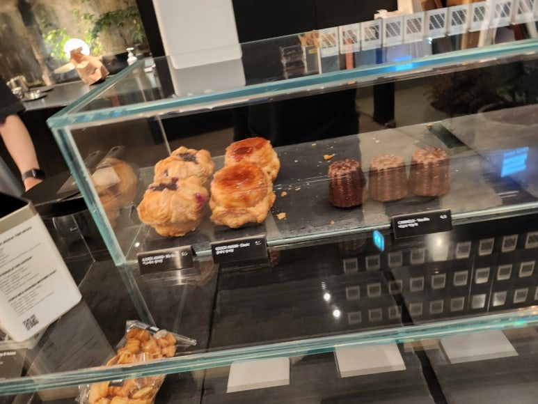 [한남동 중식당] 레드문 - 미쉐린 사천식 중식당 맛집. 이태원상권회복상품권. 크레이트 커피 퀸아망맛집. 관련 이미지 21