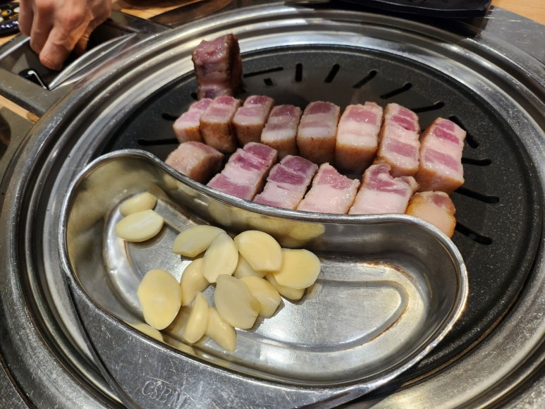 [역삼동 삼겹살 맛집] 돝고기506 - 룸예약 가능한 깔끔하고 맛있는 역삼역 모임맛집. 회식장소추천. 주차가능. 관련 이미지 9