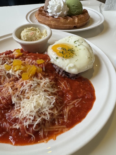 [광화문 맛집] 카페 이마 - 추억의 일본식 함박스테이크와 아이스크림 와플 맛집! 점심먹기 좋은 곳 추천. 관련 이미지 1