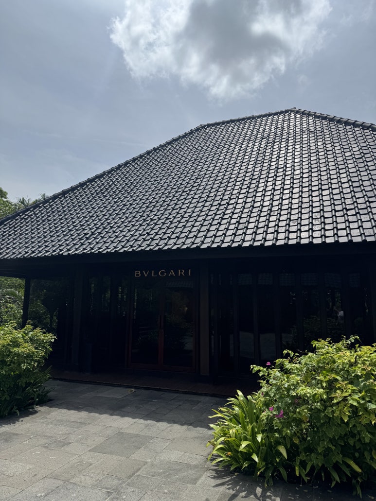 불가리 발리 2편 - 베이비시터가 있는 발리 풀빌라. 야외수영장, 조식, 레스토랑 후기. 관련 이미지 26