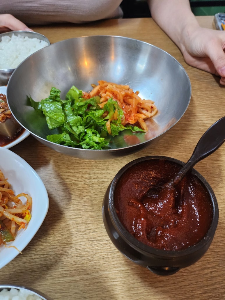 [삼각지 맛집] 진미식당 - 콩국수, 청국장, 오징어볶음 백반집. 백년가게 & 성시경 먹을텐데. 주차팁. 관련 이미지 9