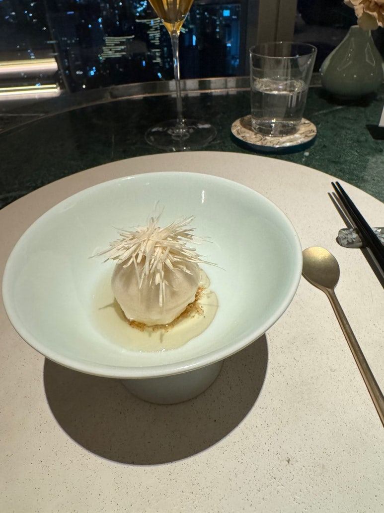 [조선팰리스 맛집] 이타닉가든 - 미슐랭 1스타 손종원 쉐프님의 뉴 코리안 파인 다이닝. 결혼기념일 1주년. 클럽조선멤버십 골드 추천. STAY 비교. 관련 이미지 73