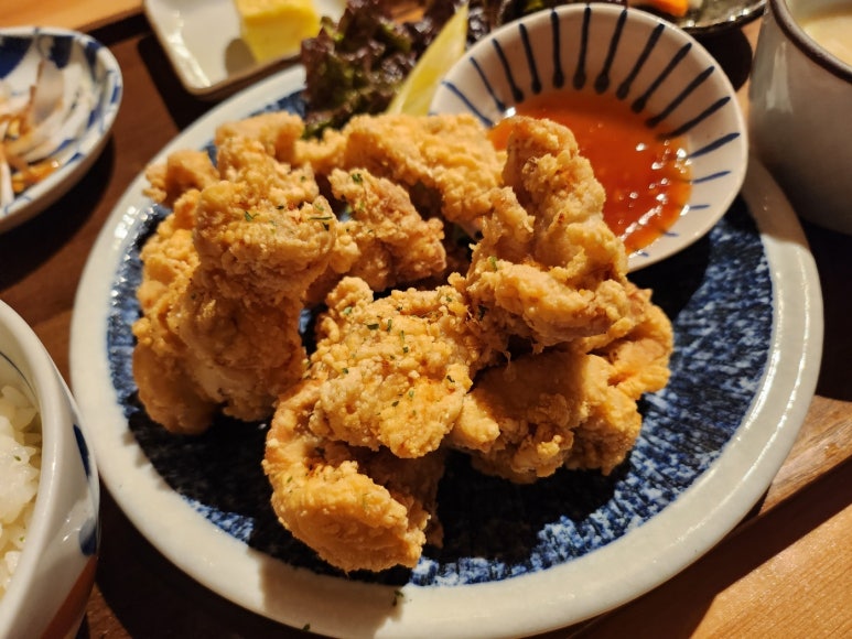 [금호동 일본가정식] 키친우라와 - 따뜻한 일본감성의 치킨난바, 치킨가라아게 맛집. 관련 이미지 9