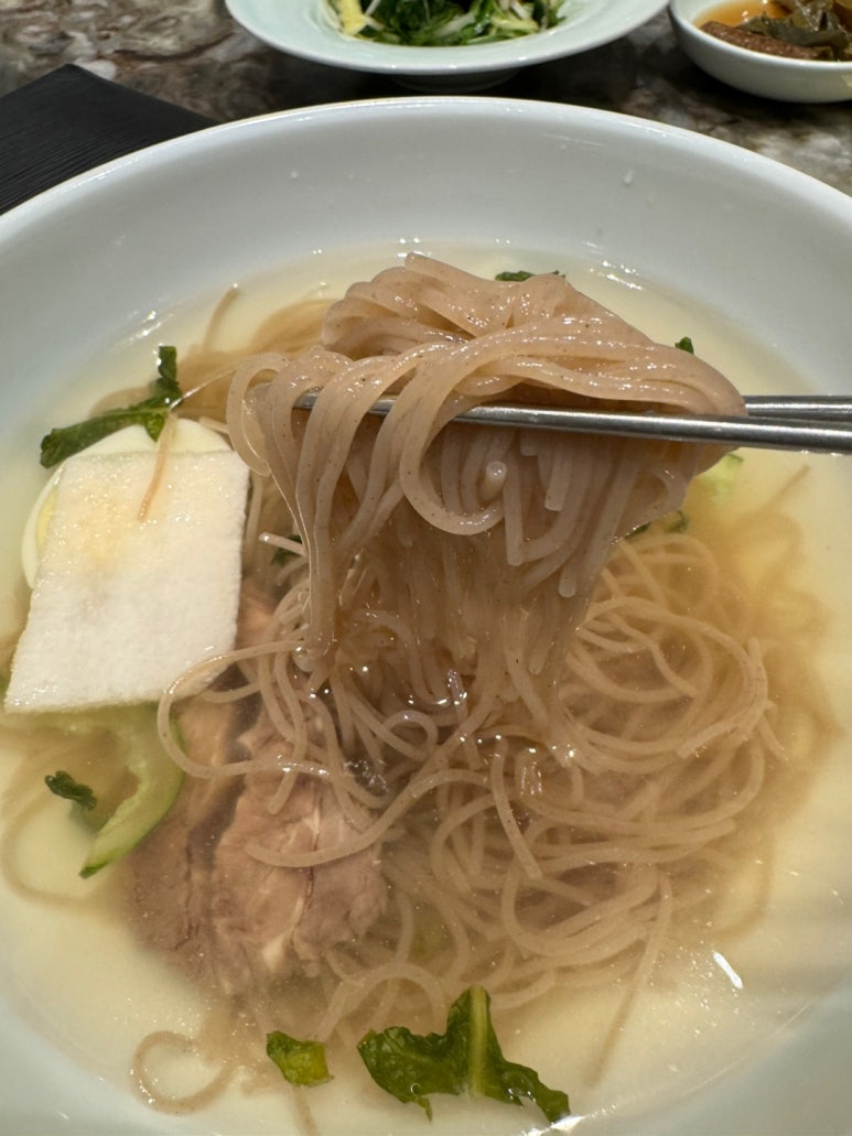 [2024 다인힐 위크] 삼원가든 - 50% 할인. 미쉐린가이드 한우 양념갈비, 소고기 구이, 물냉면 맛집. 압구정 최고의 가족모임. 발렛가능. 관련 이미지 37