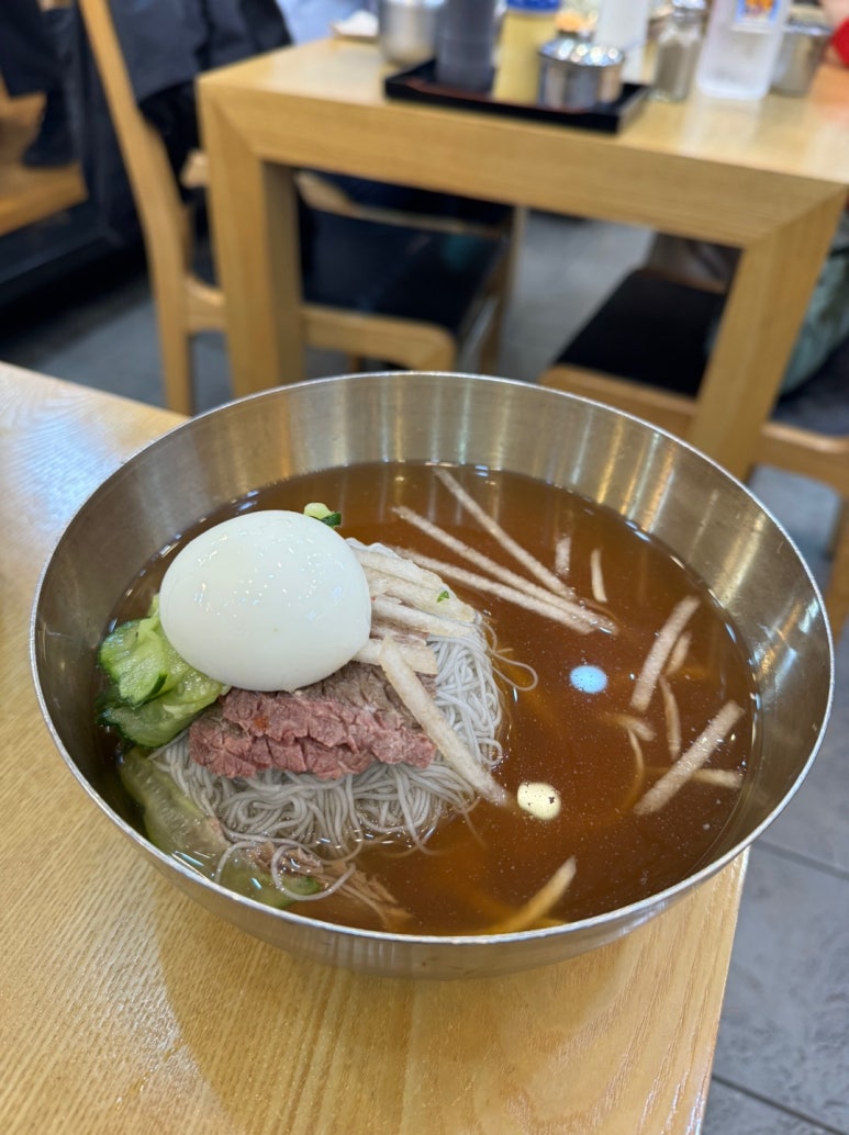 [신사동 맛집] 강남면옥 본점 - 서울 함흥냉면 맛집 5곳 리스트 총정리. 이번엔 물냉면보다 비빔냉면이 맛있는 곳. 블루리본서베이 냉면맛집. 관련 이미지 14