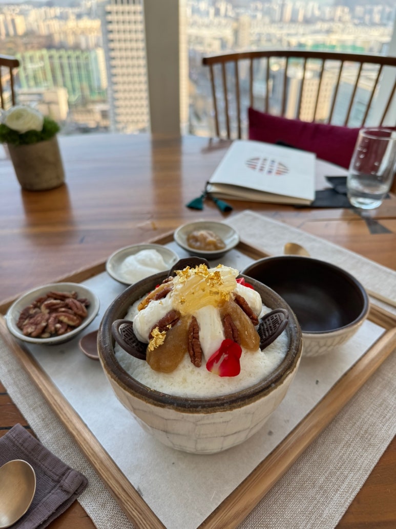 [파크 하얏트 서울] 더 라운지 - 모임하기 좋은 강남 한식 뷰맛집. 허니골드빙수. 현대카드 적립과 할인 팁. 관련 이미지 32