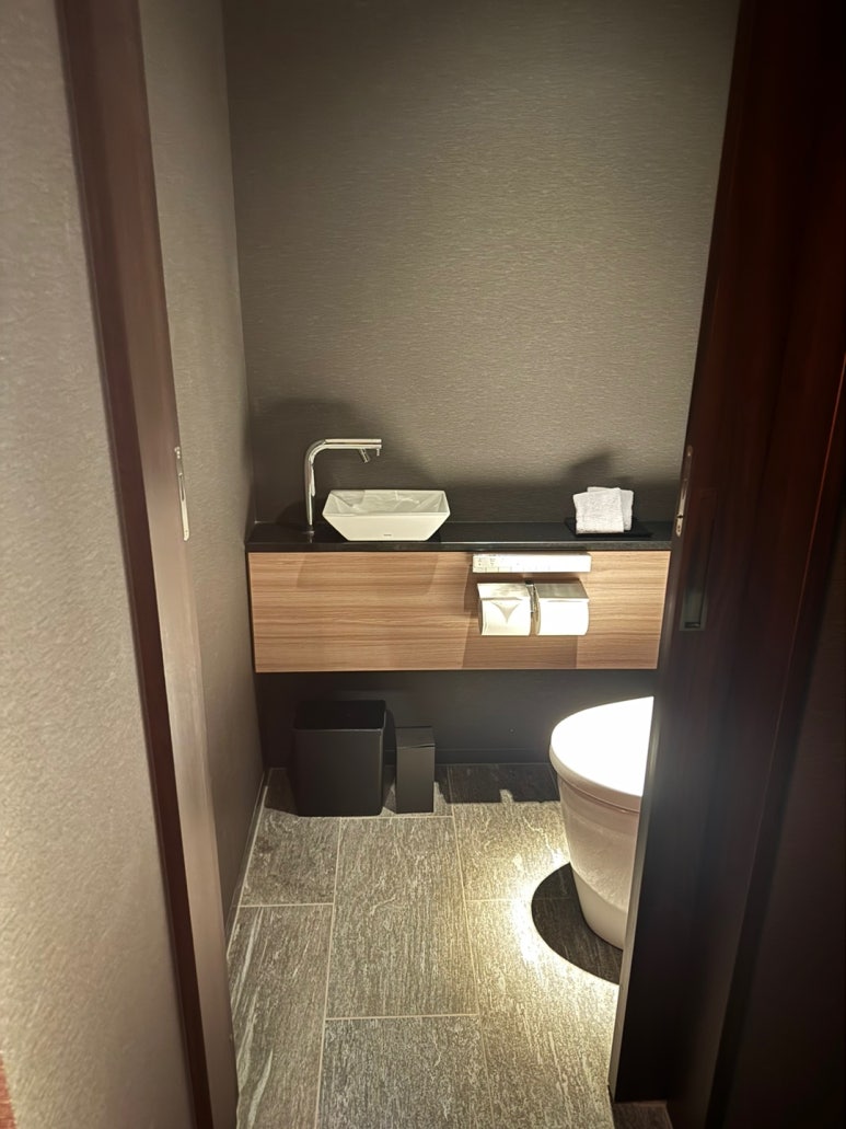 콘래드 오사카 호캉스의 모든 것 - 현아플, 힐튼 아너스 골드, 조식, 라운지, 레스토랑, 수영장, 사우나. Adieu 2023. (1) 관련 이미지 24