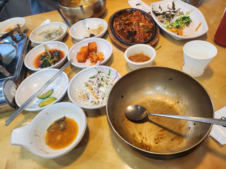 [청담동 맛집] 청국장과 보리밥 - 오래된 강남 청담역 청국장 맛집. 메뉴를 정해드리겠습니다; 낙지볶음 맛있음. 전지적참견시점 맛집. 관련 이미지 19