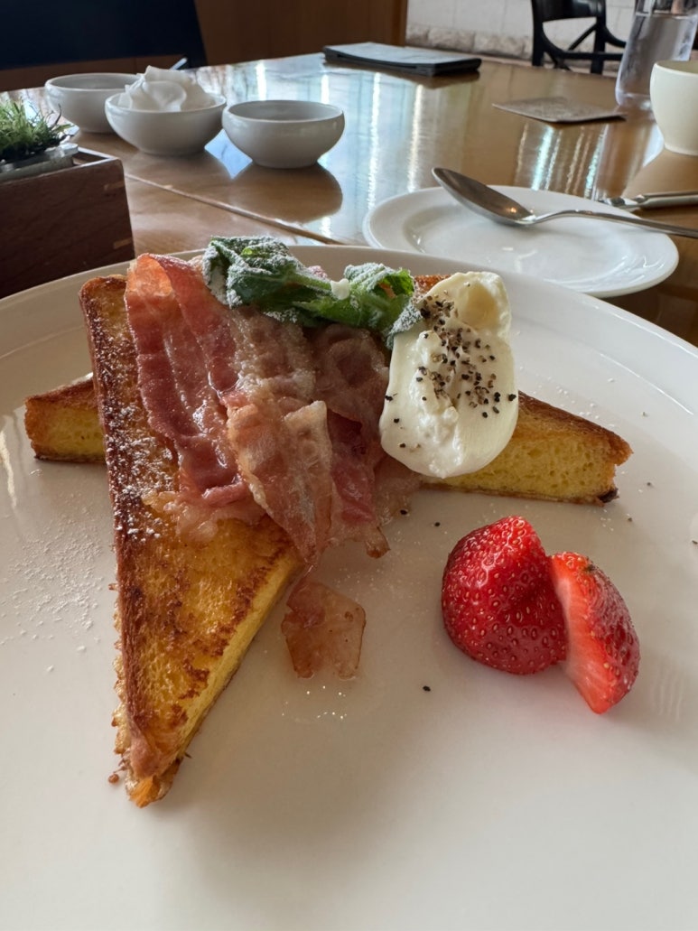 [그랜드 하얏트 서울] 갤러리 -  신한카드 더베스트+ 로 카이막 애플망고 빙수 할인 후기. (+프렌치토스트) 프리미엄 카드 할인 없어짐.. 관련 이미지 27