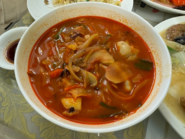 [부산여행 맛집] 동화반점 - 블루리본서베이 부산 3대 중국음식 맛집. 난자완스, 탕수육, 짜장면 모두 다 맛있는 60년 전통의 중식당. 관련 이미지 22