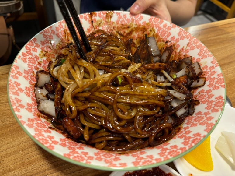 [외대앞역 맛집] 영화장 - 80년된 간짜장, 짬뽕, 탕수육이 맛있는 오래된 백년가게 중식당 맛집. 관련 이미지 23