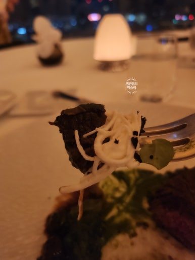 [롯데호텔서울 맛집] 피에르가니에르서울 -기념일에 추천하는 프렌치 레스토랑 디너코스. 발렛주차정보. 롯데호텔 트레비클럽 이용해서 싸게 먹자!!! 관련 이미지 38