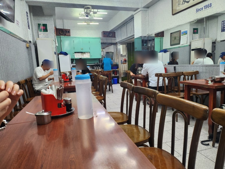 [청량리 맛집] 혜성칼국수 - 50년 넘는 유튜버 쯔양 칼국수 맛집! 닭칼국수와 멸치칼국수. 관련 이미지 6