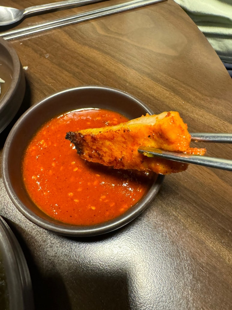 [신용산 맛집] 강촌숯불애닭갈비 - 숯불양념닭갈비, 허브닭갈비, 숯불윙 먹어보다.. 관련 이미지 14