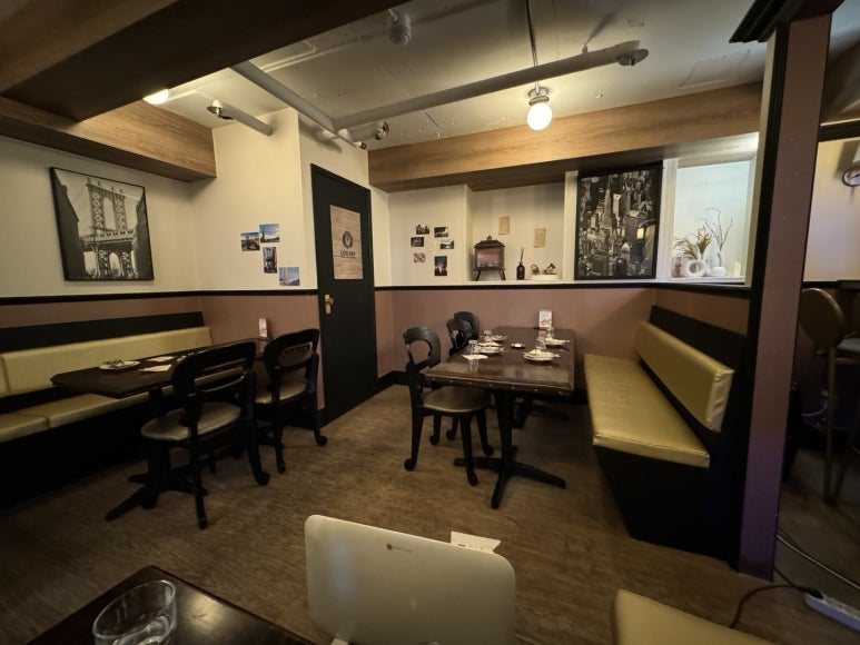 [가로수길 맛집] 록키 신사점 - 티본 스테이크 포터하우스 맛집. 새우크림 파스타도 먹어봄. 관련 이미지 4