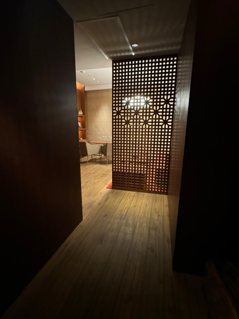 파크하얏트 부산 - 파크 이그제큐티브 마리나 스위트 & 스탠다드 룸 비교! 광안대교뷰, 조식, 수영장, 월드오브하얏트, GOH, 부산 5성호텔 비교&추천. 관련 이미지 23