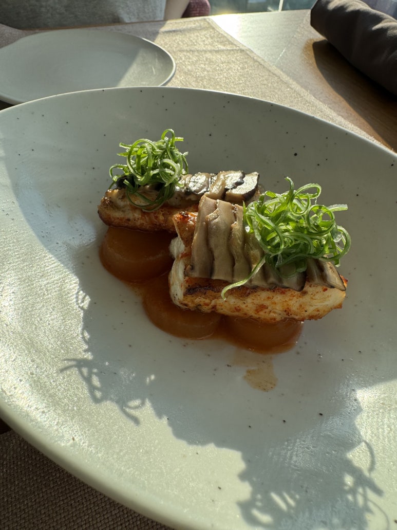 [Park Hyatt Seoul] The Lounge - The braised tilefish got nerfed... Grilled Hanwoo skirt steak review... Hyundai Platinum Club partnership discount. image 10
