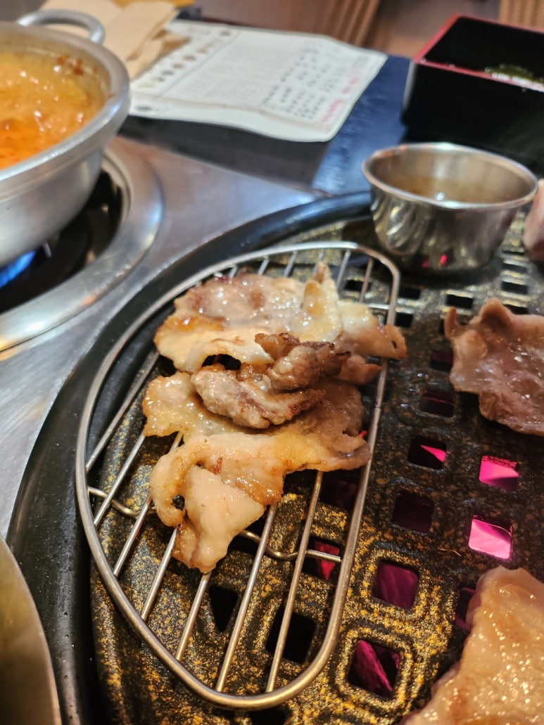 ★★★☆☆[행당동 맛집] 돈슐랭 - 와인 콜키지 가능한 돼지 특수부위 맛집. 오겹살도 맛있다! 관련 이미지 12