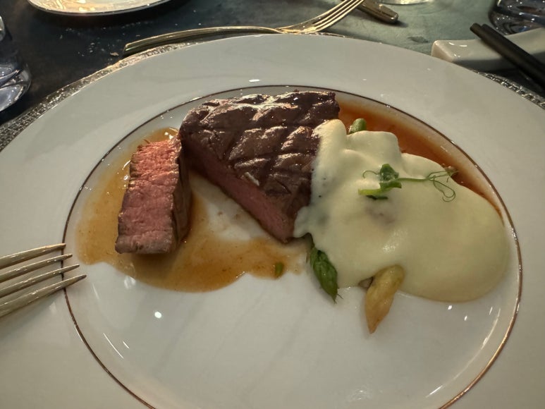 시그니엘 부산 결혼식 참석 후기. 세상 멋있는 결혼식장! 프렌치 코스요리 식사 후기. (feat. 허각 축하공연) 관련 이미지 38