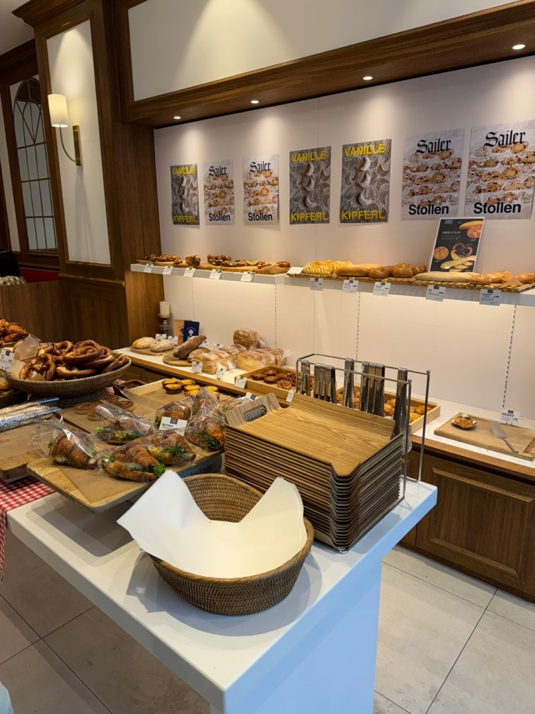 [용산 브런치 맛집] 싸일러 용산 - 오스트리아 & 독일 전통빵 맛집. 블루리본서베이 베이커리. 관련 이미지 10