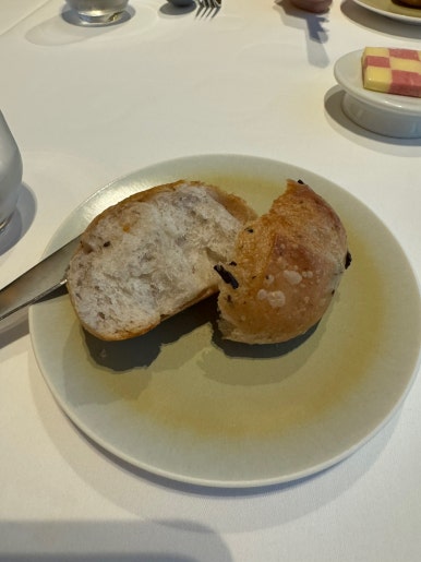 [시그니엘서울] STAY -미슐랭 1스타 프렌치 레스토랑 디너 풀코스. 훌륭하고 멋진 공간을 81층에.. 발렛주차 신용카드. 롯데상품권 사용후기. 관련 이미지 32