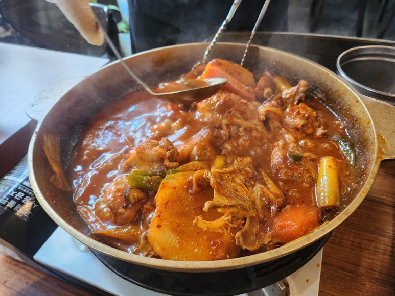 [교대역 맛집] 3대삼계장인 - 맛있는녀석들 수비드 닭볶음탕 맛있는 집. 블루리본서베이 삼계탕 추천 백년가게. 관련 이미지 19