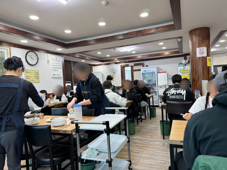 [연희동 맛집] 연희동칼국수 - 사골칼국수와 한우수육 맛집. 관련 이미지 6