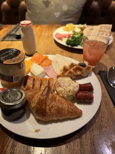 London Marriott Hotel Park Lane – London 5-Star Hotel Staycation, Part 4: Breakfast Favorite, Executive Lounge and Swimming Pool, Penhaligon’s Amenities—An Honest, Self-Paid Review image 34