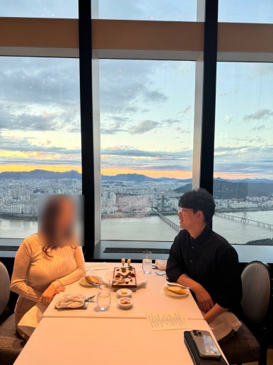 [시그니엘서울] STAY -미슐랭 1스타 프렌치 레스토랑 디너 풀코스. 훌륭하고 멋진 공간을 81층에.. 발렛주차 신용카드. 롯데상품권 사용후기. 관련 이미지 71