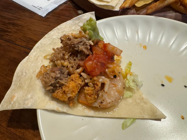 [성수동 맛집] 갓잇 성수 홀리워터점 - 멕시코 스타일 타코 찐맛집. 2인 B세트 내돈내산 후기. 네이버 알림 이벤트. 관련 이미지 17