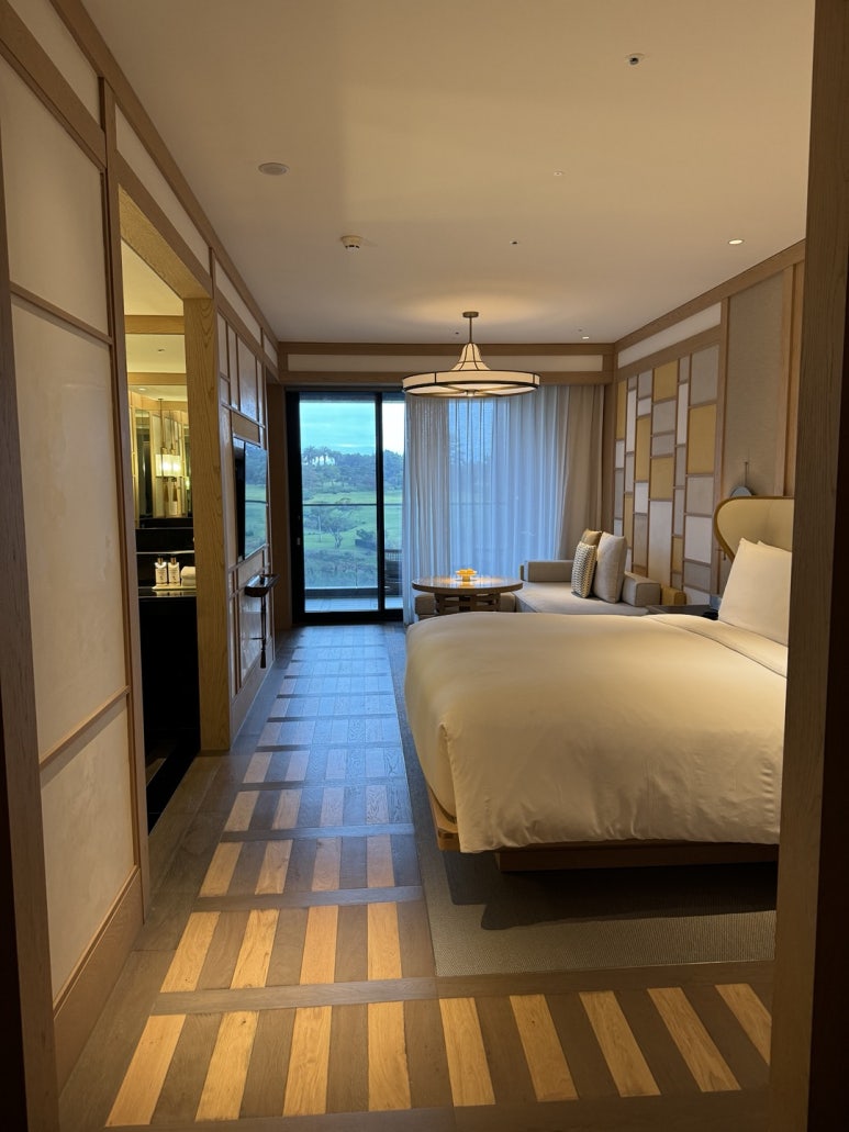 JW메리어트 제주 호캉스 - 신한 메리어트 본보이 ; 플래티넘 티어로 포인트숙박, 발렛주차, 야외수영장, 사우나, 조식숙제 후기. (1) 관련 이미지 10