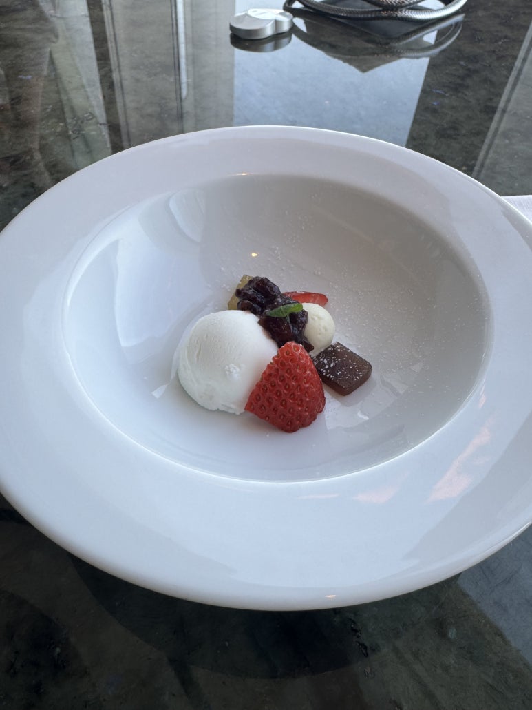 [시그니엘 서울] 시그니엘 클럽 - JYP 옆에서 먹어본 런치 스시 오마카세 후기. 관련 이미지 31