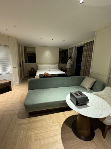 그랜드조선 부산 - 클럽조선 플래티넘 100배 이용하기. 해운대 오션뷰 생일 기념 룸 업그레이드! 프리미어 오션뷰 킹 + 수영장 + 발렛주차 후기. (feat. 웨스틴조선부산) 관련 이미지 18