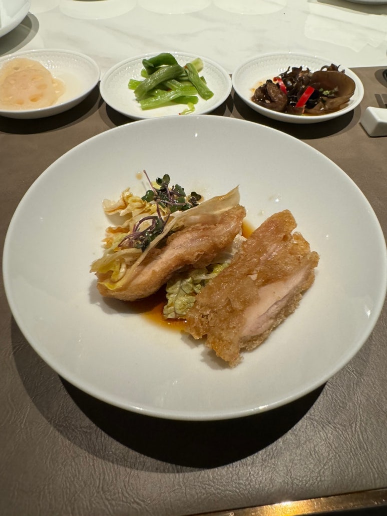 [조선팰리스 맛집] 더그레이트 홍연 - 최고의 북경오리 맛집. 유유안, 쥬에와 비교! 역삼역 가족모임 장소추천. 클럽조선 멤버십 활용하기. 관련 이미지 22