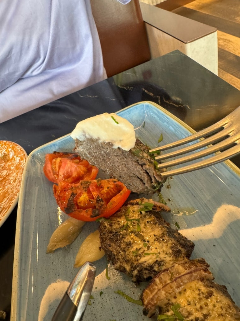 [몬드리안 서울] 클레오 - 지중해식 요리. 이태원 샐러드&케밥 맛집. 아코르 멤버십 10% 할인. 커피빈 발렛가능. 관련 이미지 20