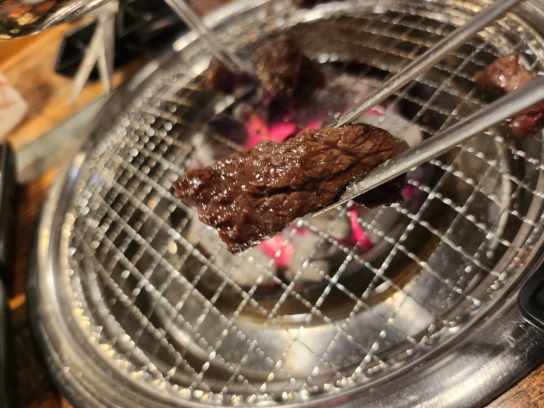 [신사동 한우 맛집] 신비갈비살 - 가성비 최고의 가로수길 한우 갈비살 현주엽 맛집. 주차 가능. 관련 이미지 23