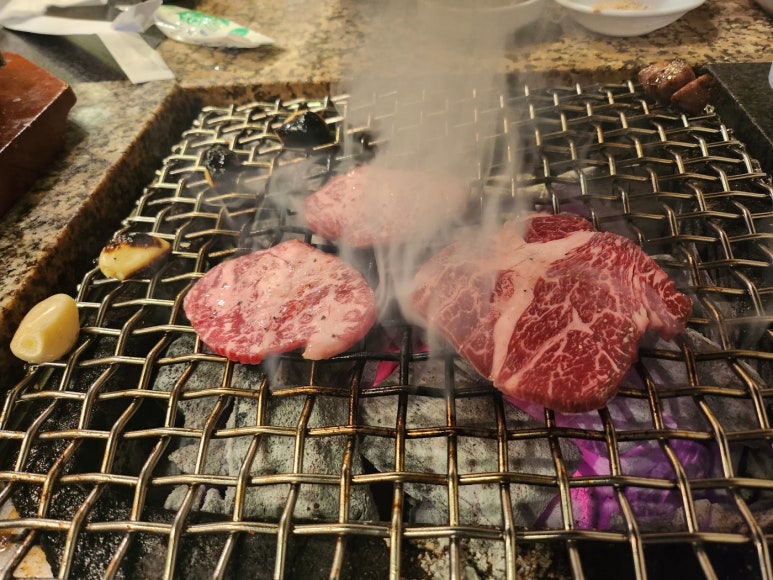 [남영동 소고기] 초원 - 우설, 등심주물럭, 김치볶음밥 줄서는 식당 맛집. 깔끔한 데이트코스 추천. 주차 팁. 관련 이미지 24