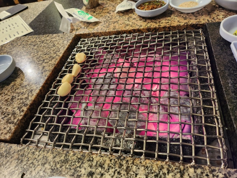 [남영동 소고기] 초원 - 우설, 등심주물럭, 김치볶음밥 줄서는 식당 맛집. 깔끔한 데이트코스 추천. 주차 팁. 관련 이미지 14