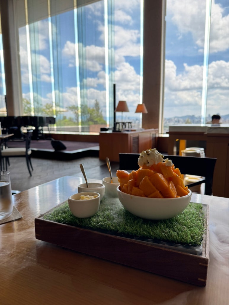 [그랜드 하얏트 서울] 갤러리 -  신한카드 더베스트+ 로 카이막 애플망고 빙수 할인 후기. (+프렌치토스트) 프리미엄 카드 할인 없어짐.. 관련 이미지 2