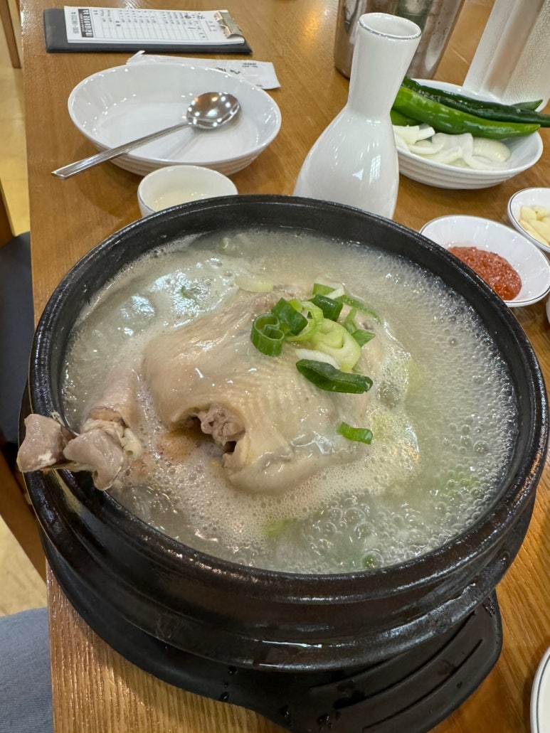 [인천 삼계탕 맛집] 학익 궁중삼계탕 - 16년 연속 블루리본서베이 한방삼계탕 인생맛집. 인천지방법원 현지인 맛집. 관련 이미지 19