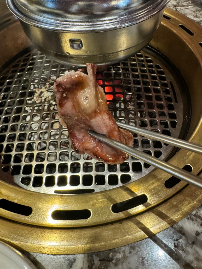 [2024 다인힐 위크] 로스옥 - 50% 할인. 오픈 시간에 갑시다. 한남동 맛집 가족모임할만한곳. 주차정보/발렛가능. 관련 이미지 30