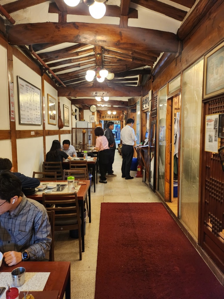 [을지로 한우어복쟁반] 남포면옥 - 미쉐린가이드 이북식 어복쟁반(소) 대통령 맛집. 45년된 수요미식회 전통의 맛집! 주차팁. 관련 이미지 6