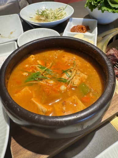 [비스타워커힐 맛집] 명월관 - 차돌박이 한 조각에 15,000원!? 점심에 소고기 구워먹고 온 후기. 우래옥과 비교해보기.. 관련 이미지 35